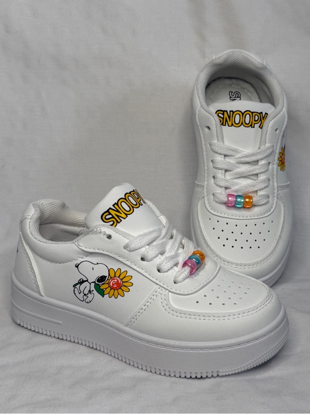 Peanuts Girls White Sneakers with Snoopy Sunflower Graphic Toddler Athletic shoe